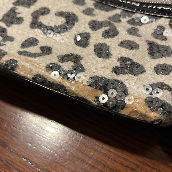 Betseyville Animal Print Sequined Purse - Picture 11 of 12